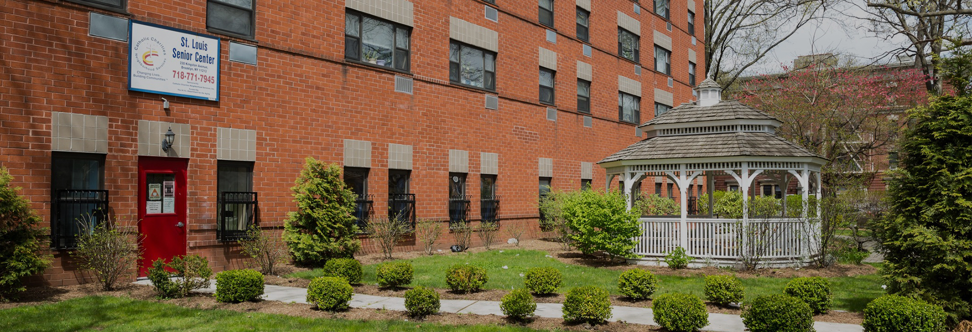 SAINT LOUIS SENIOR CENTER FRONT BUILDING VIEW