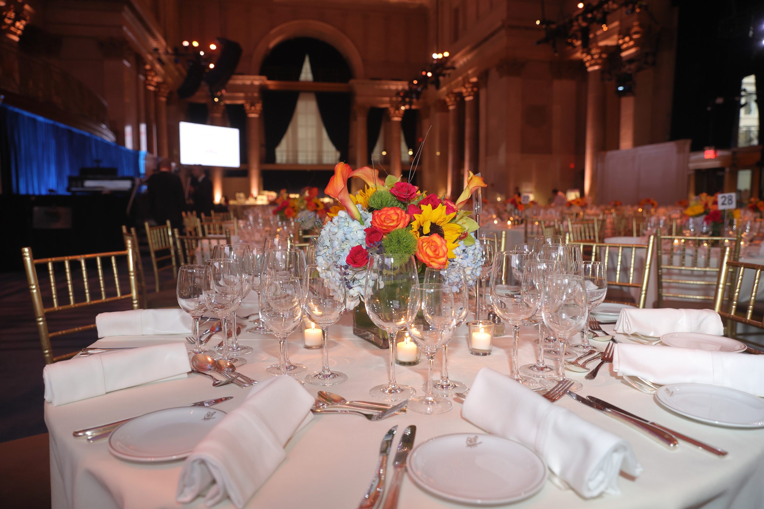 dinner table of the bishop's humanitarian award event